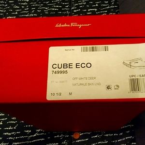 Cube Eco Salvatore Ferragamo off white